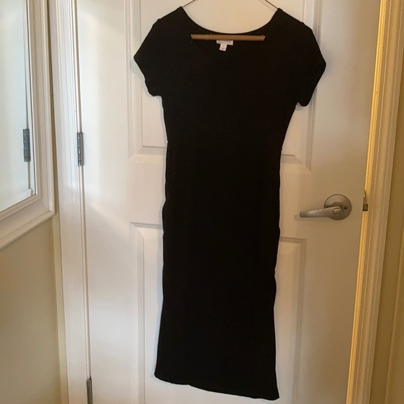 Maternity Fitted Black Dress - Picture 1 of 2